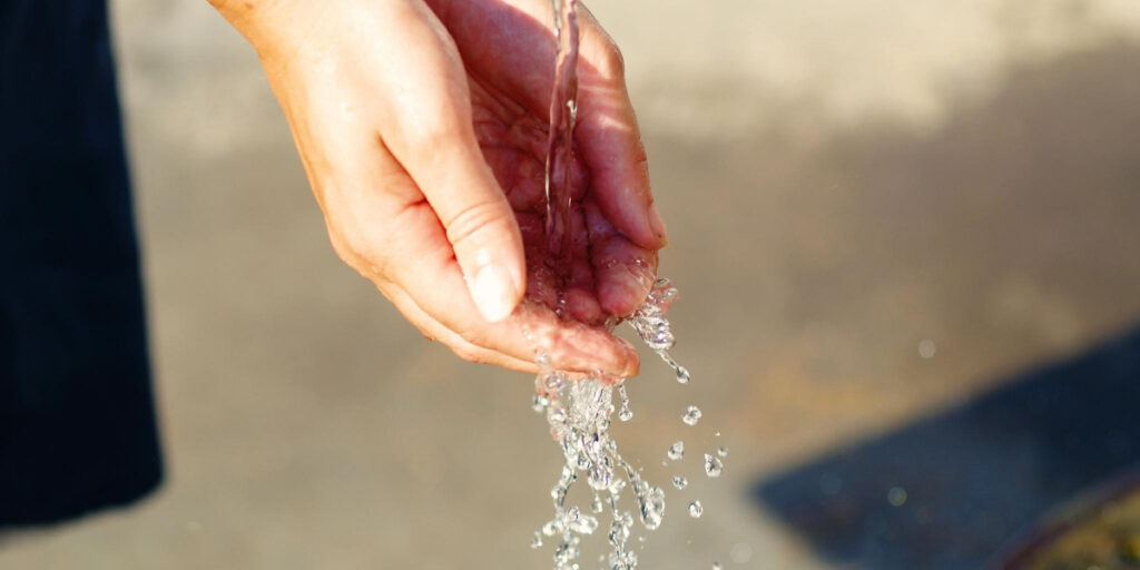 Can Air Dry Clay Hold Water? Air Dry Crafters